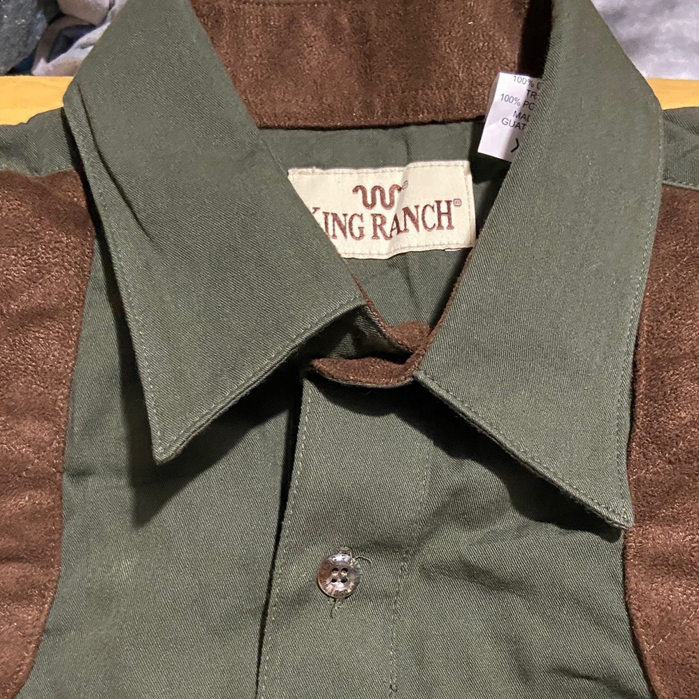 King Ranch Men's Green and Brown Casual Button Down Shirt